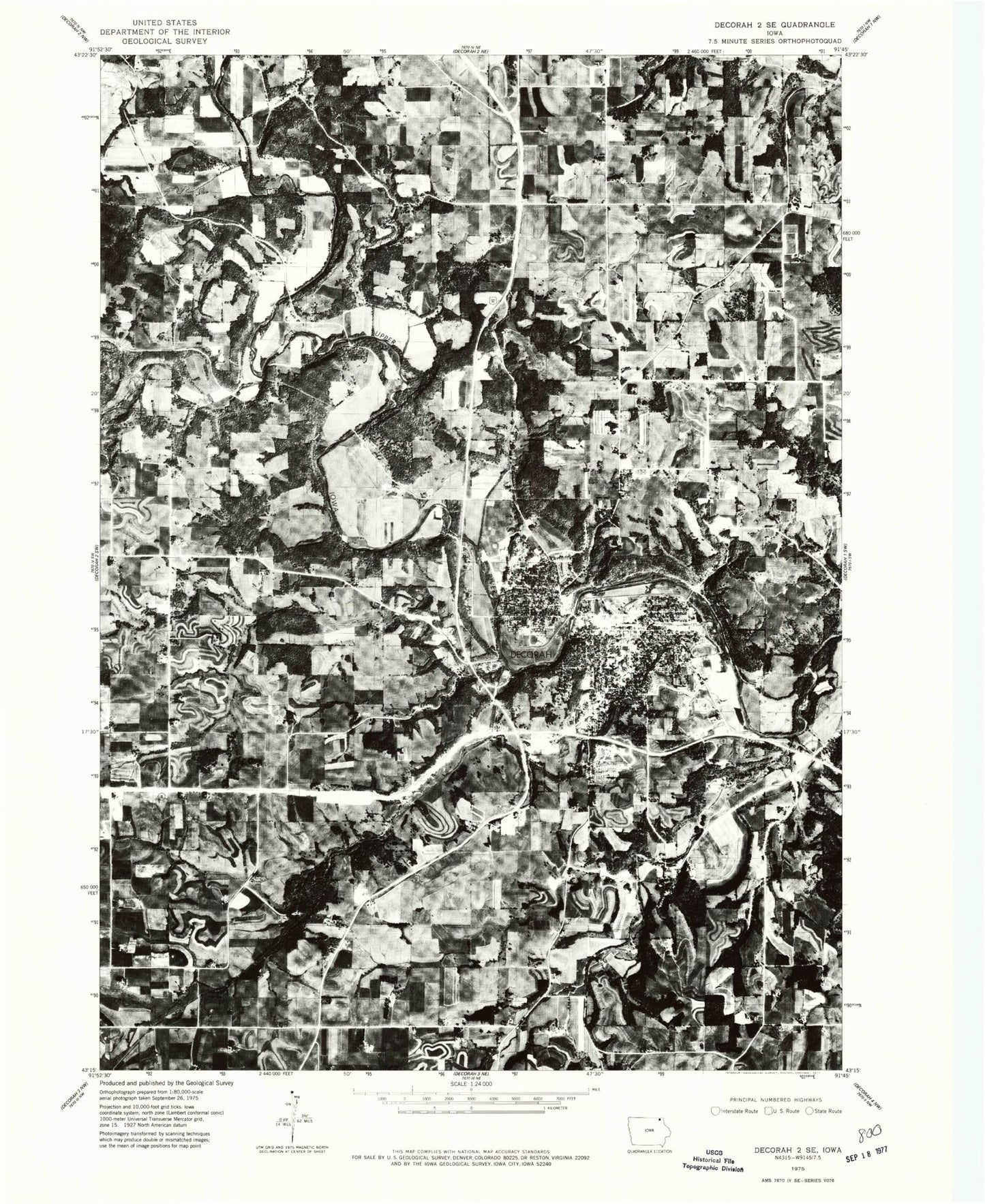 Classic USGS Decorah Iowa 7.5'x7.5' Topo Map Image