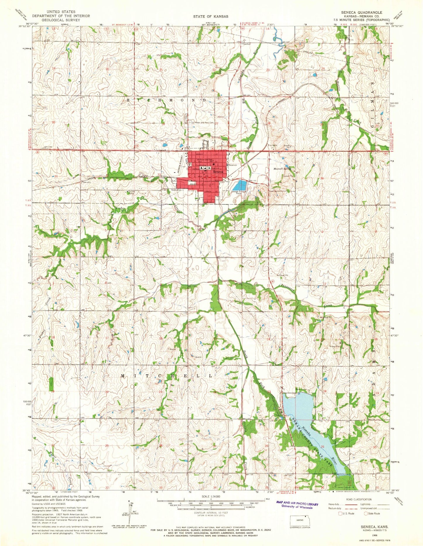 Classic USGS Seneca Kansas 7.5'x7.5' Topo Map Image