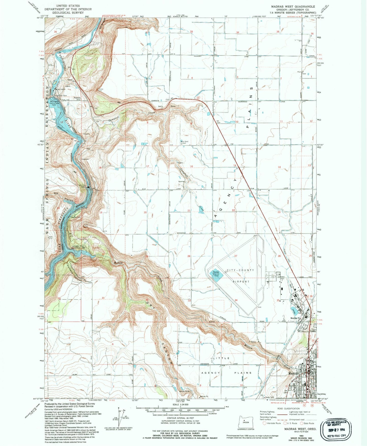 Classic USGS Madras West Oregon 7.5'x7.5' Topo Map Image