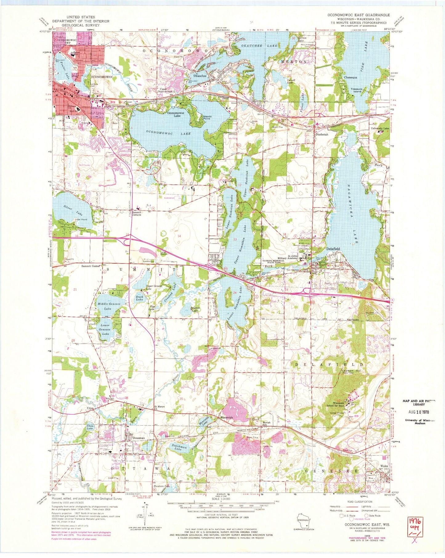 Classic USGS Oconomowoc East Wisconsin 7.5'x7.5' Topo Map Image