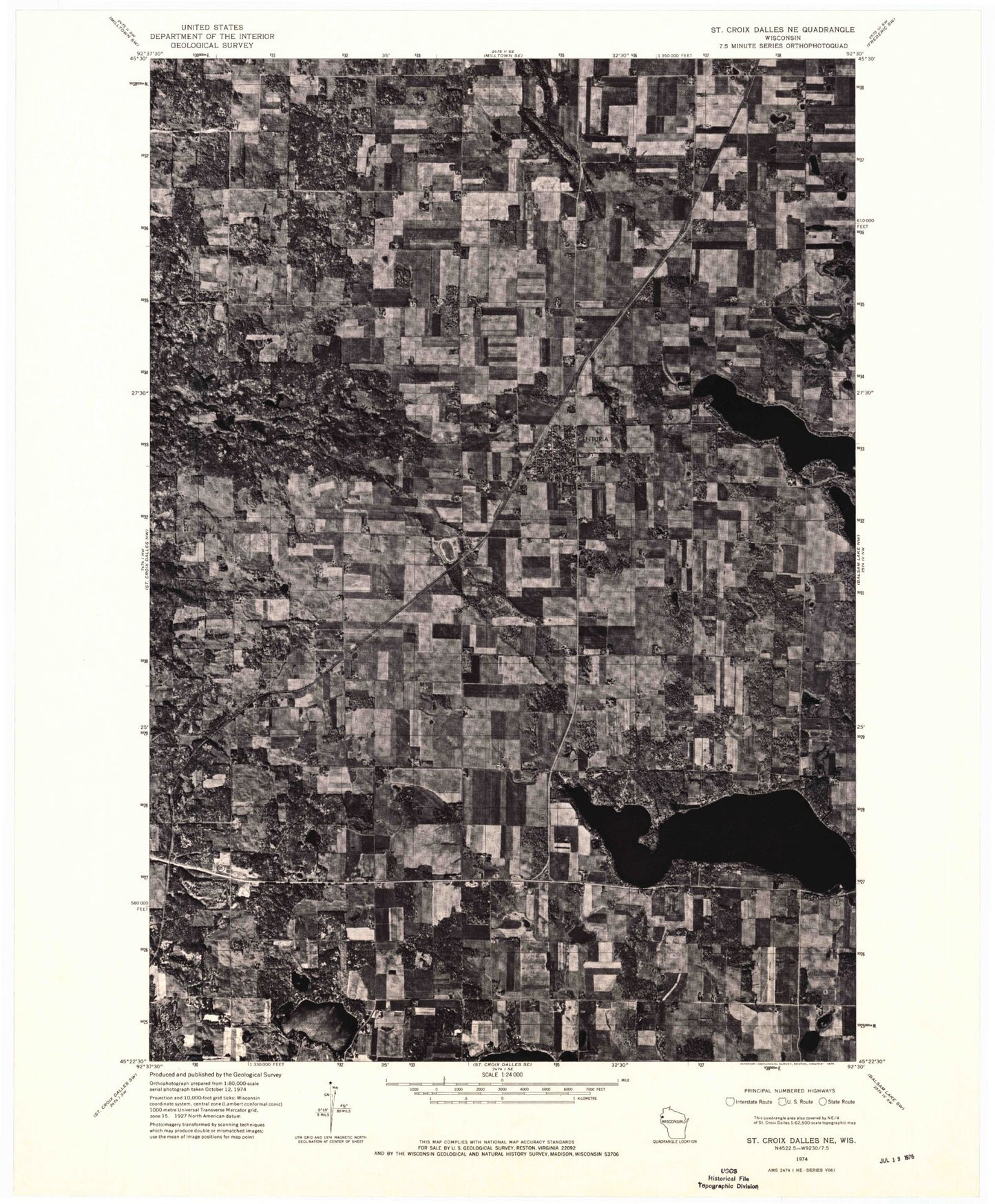Classic USGS Centuria Wisconsin 7.5'x7.5' Topo Map Image