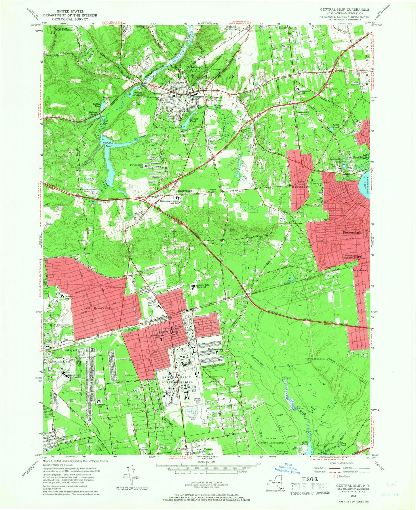 Classic USGS Central Islip New York 7.5'x7.5' Topo Map Image