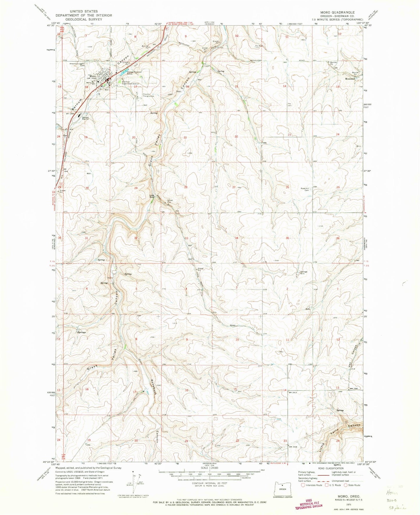 Classic USGS Moro Oregon 7.5'x7.5' Topo Map Image