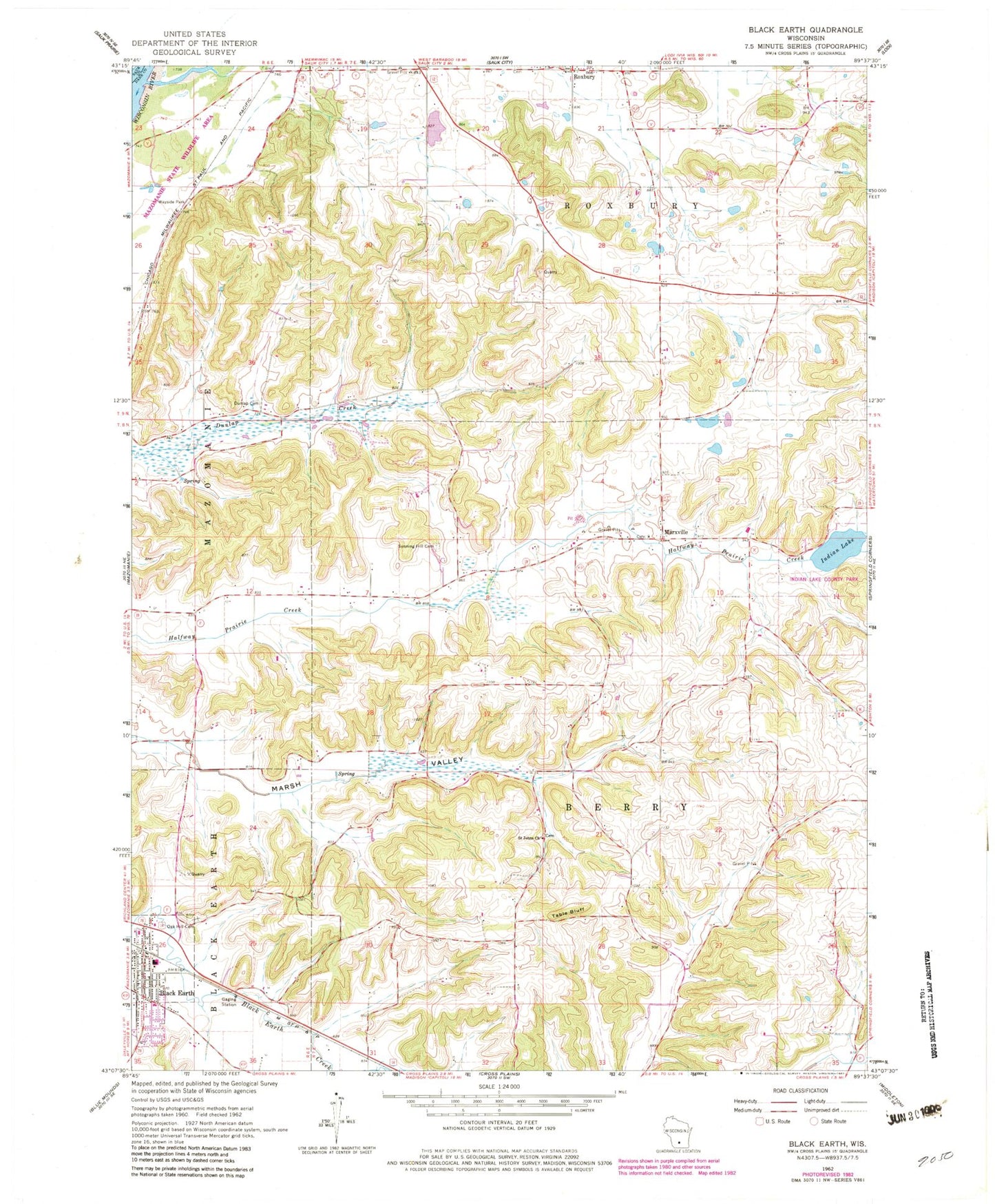 Classic USGS Black Earth Wisconsin 7.5'x7.5' Topo Map Image