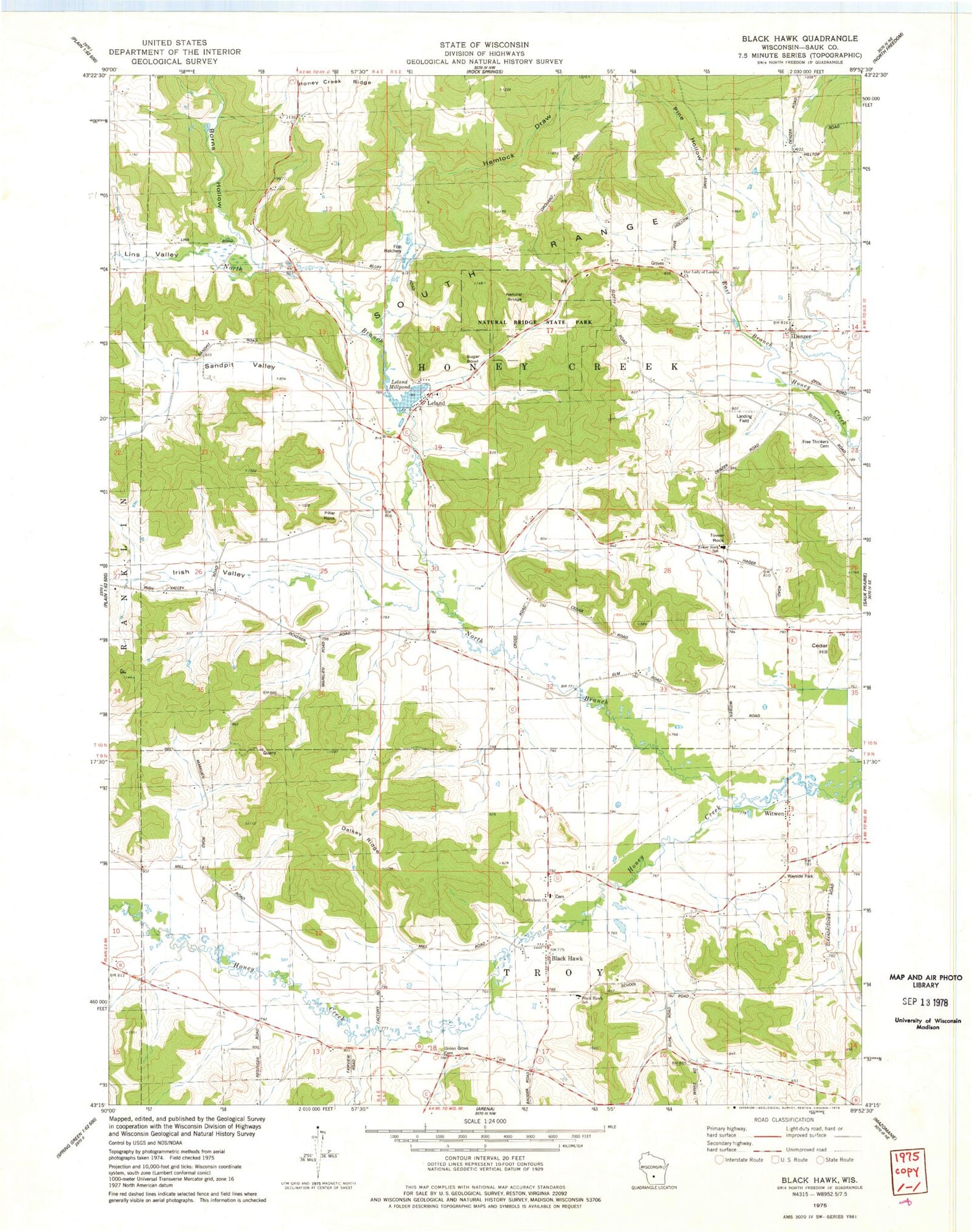 Classic USGS Black Hawk Wisconsin 7.5'x7.5' Topo Map Image