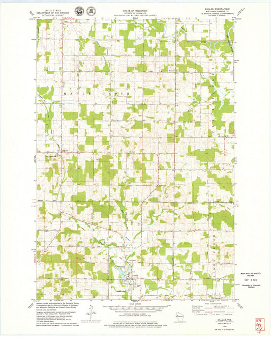 Classic USGS Dallas Wisconsin 7.5'x7.5' Topo Map Image