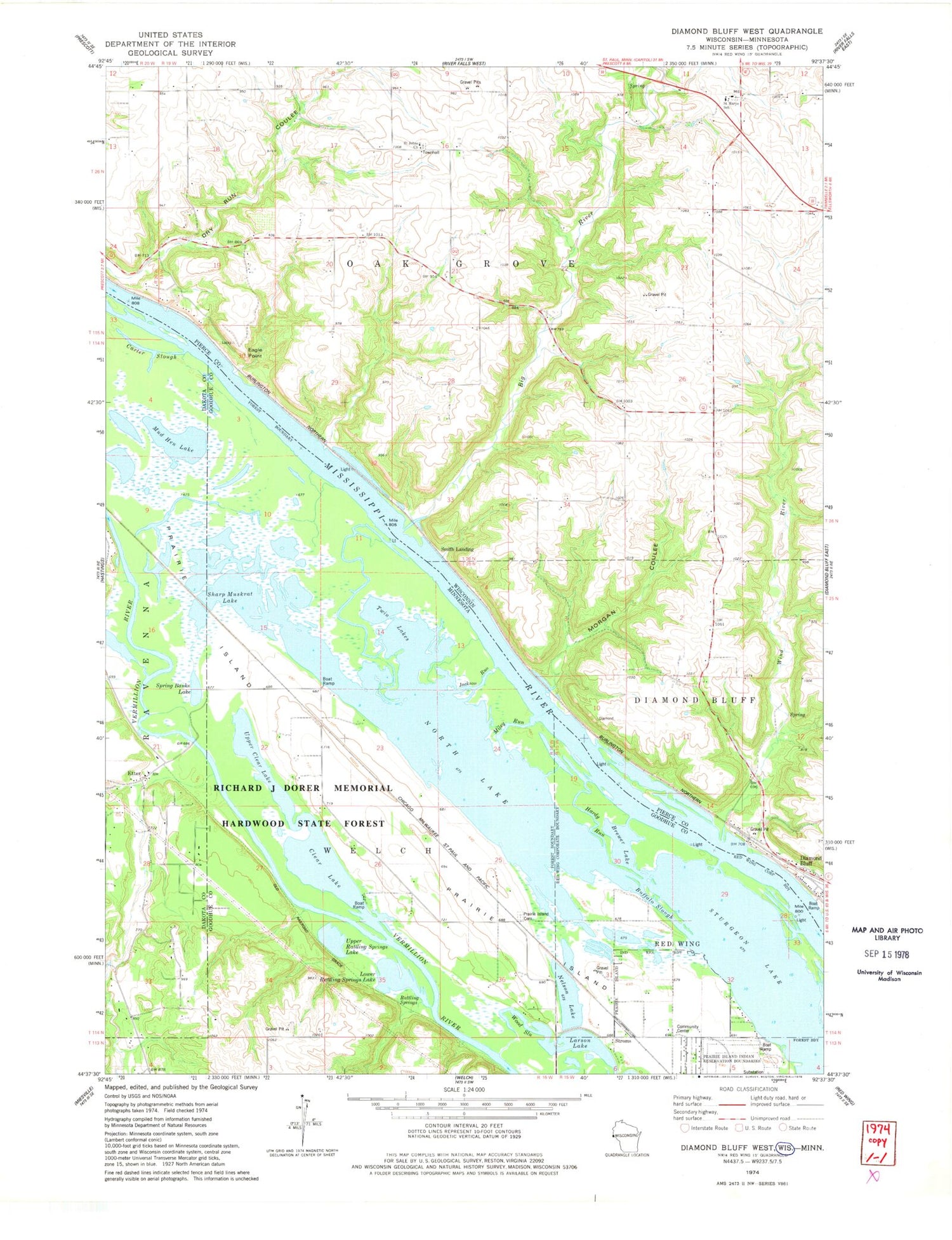 Classic USGS Diamond Bluff West Wisconsin 7.5'x7.5' Topo Map Image