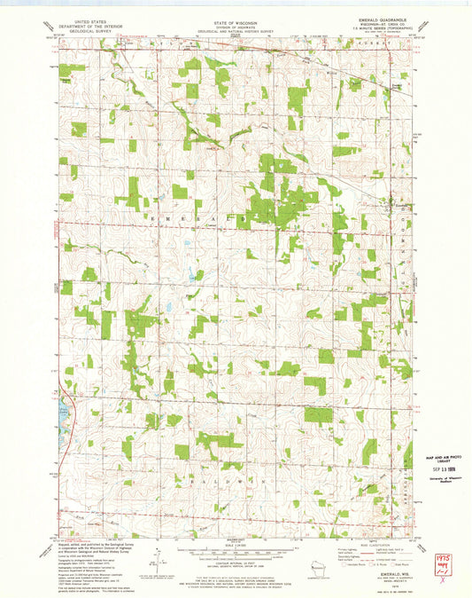 Classic USGS Emerald Wisconsin 7.5'x7.5' Topo Map Image