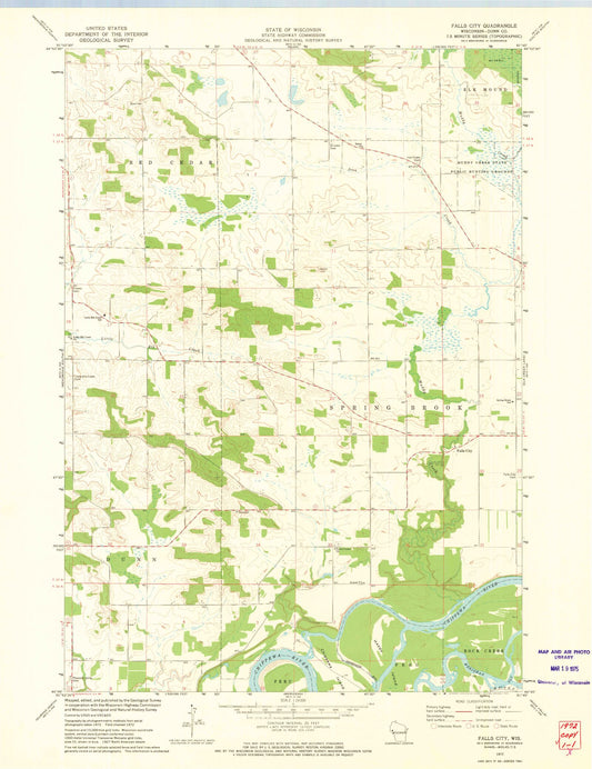 Classic USGS Falls City Wisconsin 7.5'x7.5' Topo Map Image