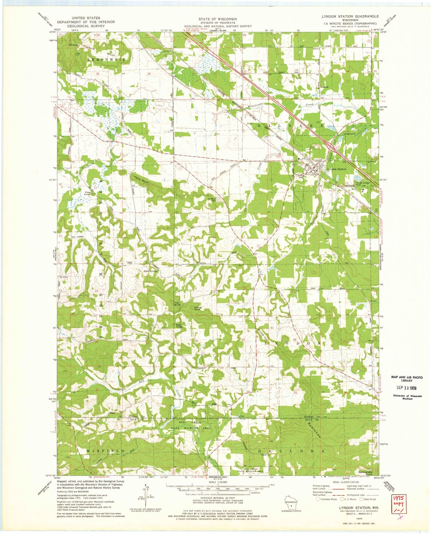 Classic USGS Lyndon Station Wisconsin 7.5'x7.5' Topo Map Image