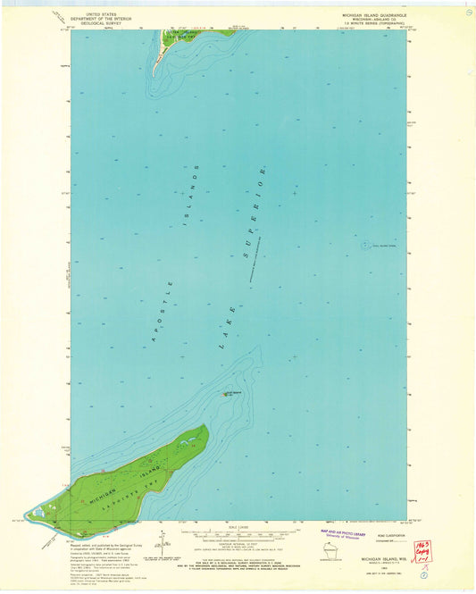 Classic USGS Michigan Island Wisconsin 7.5'x7.5' Topo Map Image