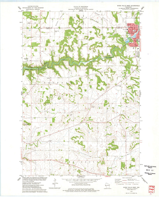 Classic USGS River Falls West Wisconsin 7.5'x7.5' Topo Map Image
